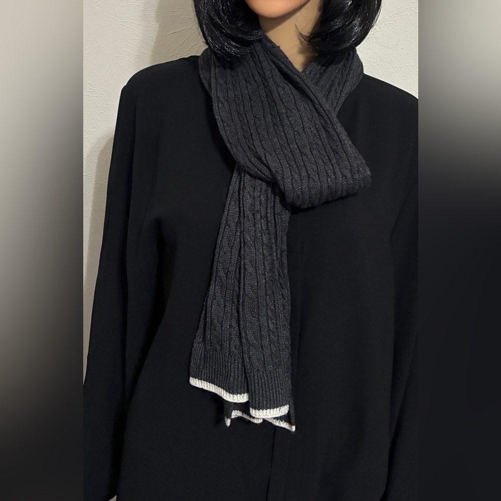 Lands End charcoal gray cable knit, scarf w/ivory trim approx 78” x 9” preppy